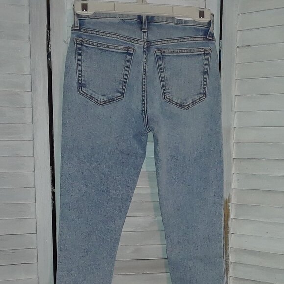 Joe's Jeans The Icon Mid Rise Skinny Ankle Raw Hem Light Blue-Defect - Picture 2 of 6